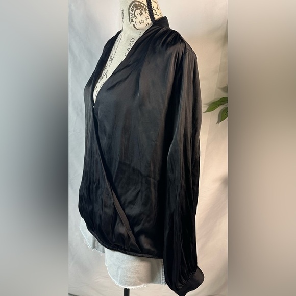 Old Navy Mint Pinstripe Blouse - Picture 9 of 10